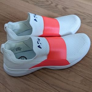 APL Techloom Bliss size 11 US